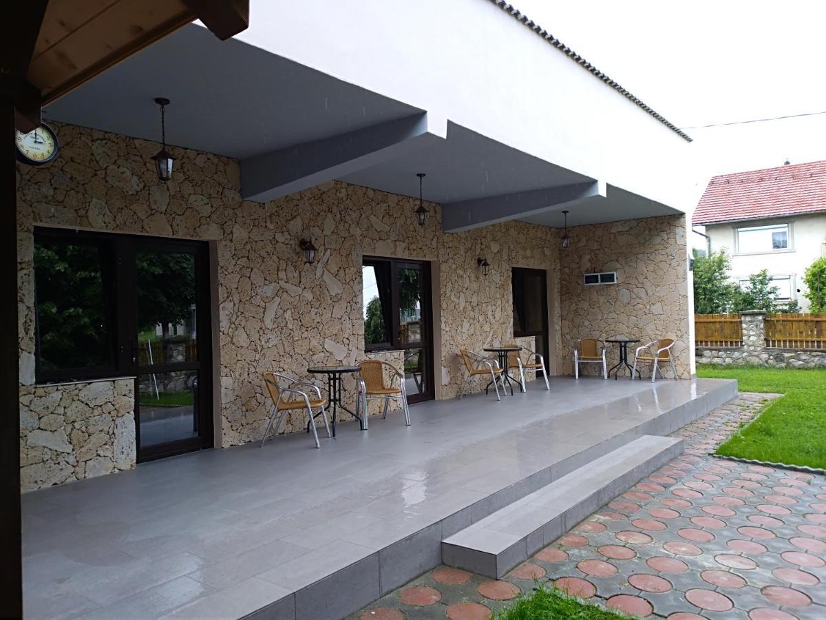 Apartmán Casa Roka Ieşelniţa Exteriér fotografie